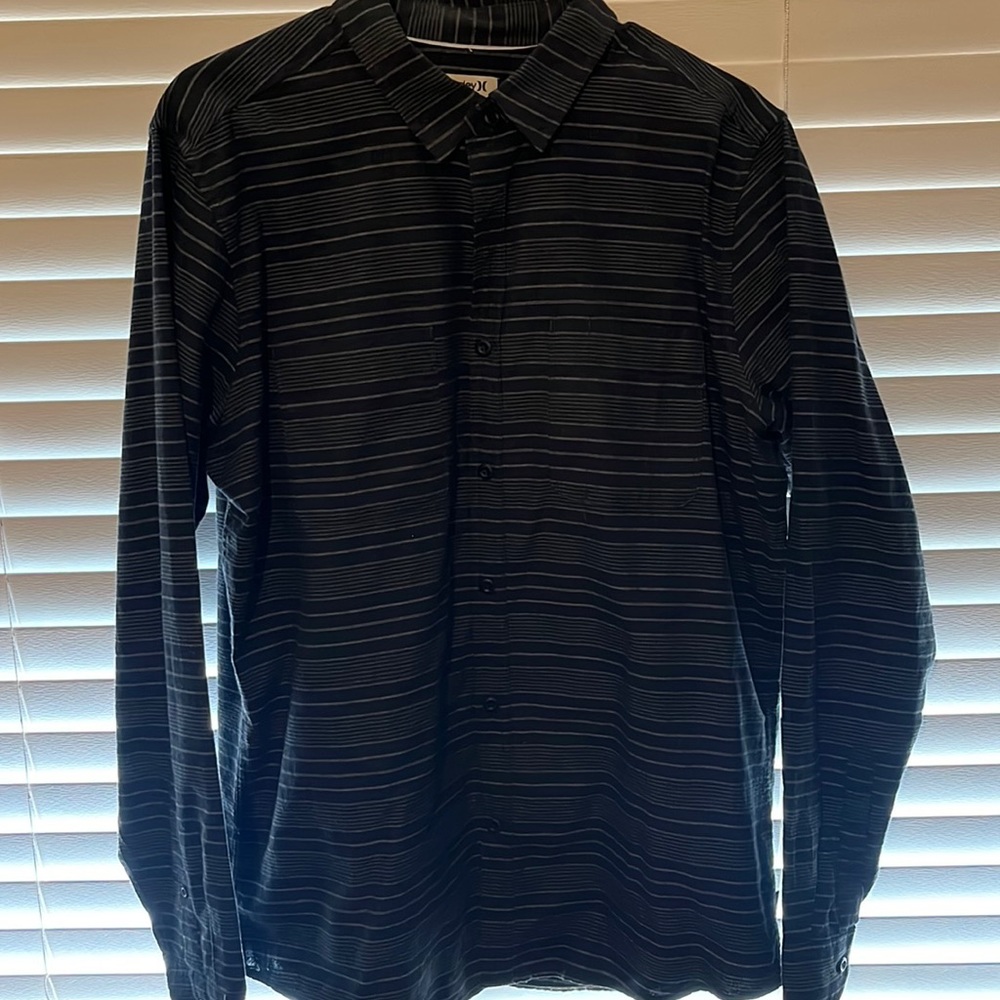 Mens Hurley large long sleeve shirt
